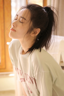 年轻的小姑子微电影